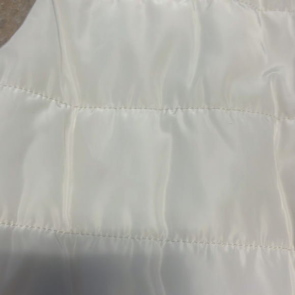 Micheal kors vest size large - Picture 2 of 3